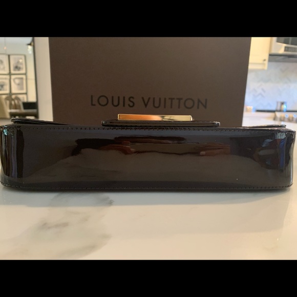 Louis Vuitton Sobe Burgundy Clutch - Picture 6 of 10